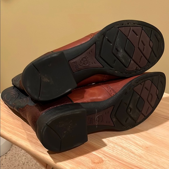 Men's Two-Tone Leather Ariat two tone Heritage Stockman boots in excellent shape - Picture 4 of 5